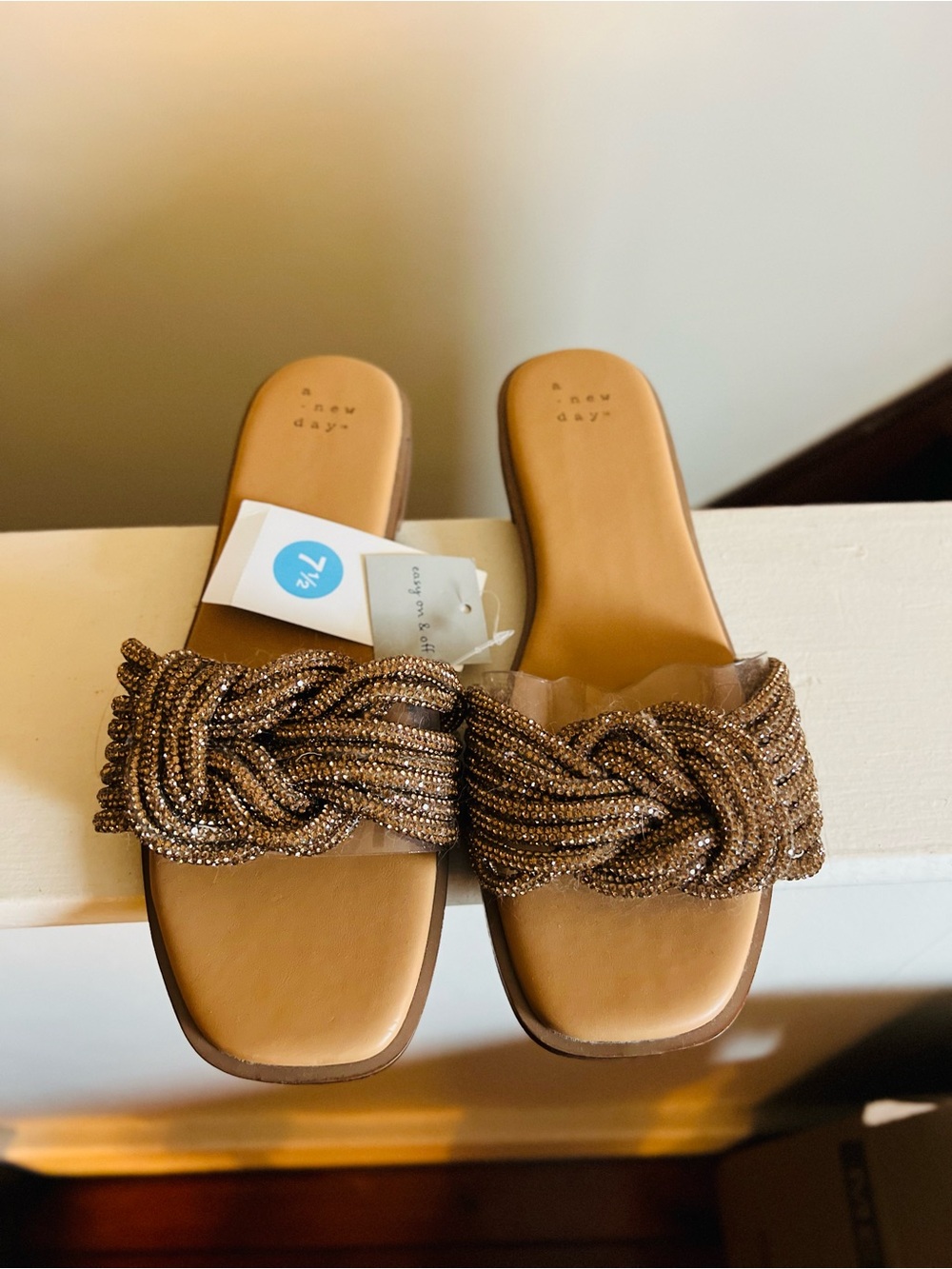 A New Day lilana Gold Slip On Travel Sandals - Picture 3 of 6